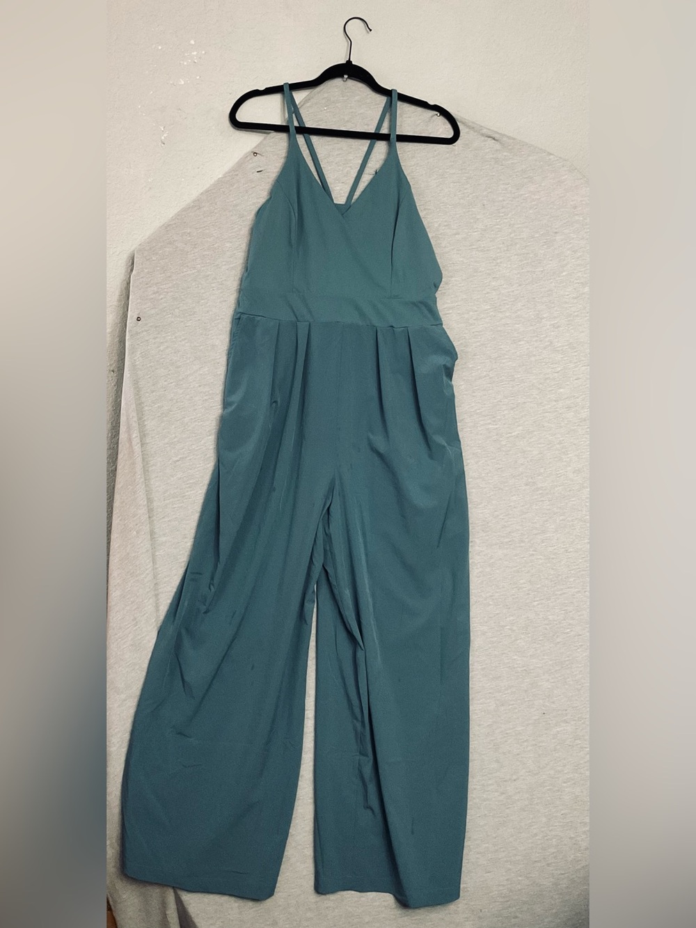 Halara Breezeful Jumpsuit - Picture 2 of 5